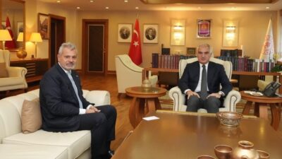 Hatay Büyükşehir Belediyesi (HBB) Başkanı Mehmet Öntürk, Hatay’ın yeniden ayağa