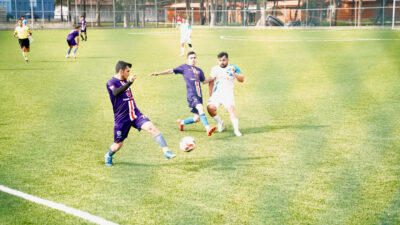 BAŞKAN SAMİ ÜSTÜN MAÇA GELDİ, ARSUZ BELEDİYE SPOR GOL OLDU