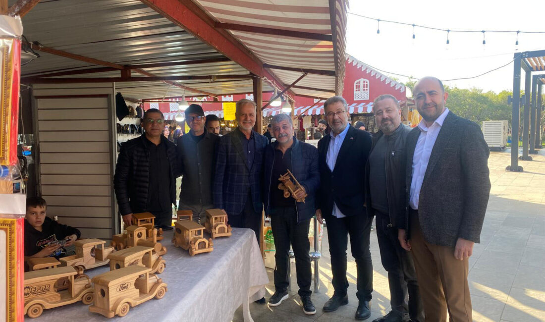 İTSO Yönetimi Anıt Alanında Stant Açan Esnafı Ziyaret Etti İTSO Yönetimi Anıt Alanında Ramazan Şenlikleri Kapsamında Stant Açan Esnafları