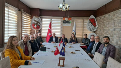 Arsuz İş İnsanları Derneği (ARİAD) Başkanı Adnan Ağır ve yönetim