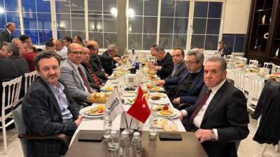 Atakaş Ailesi İftar Sofrasında Buluştu: Y.K. Başkanı Recep Atakaş, çalışanlarını