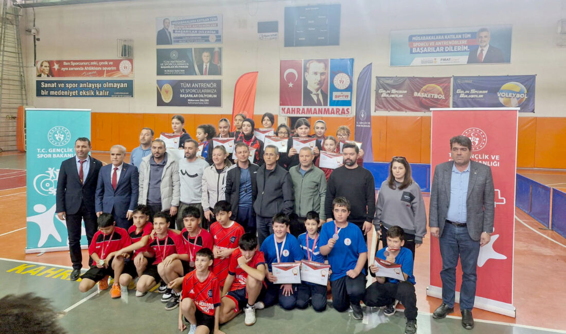 İl şampiyonu olarak bölge şampiyonasına katılmaya hak kazanan Demirçelik Ortaokulu