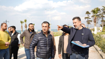 Arsuz Belediyesi, Karaağaç sahil bandında başlattığı kapsamlı yenileme çalışmalarıyla Konarlı