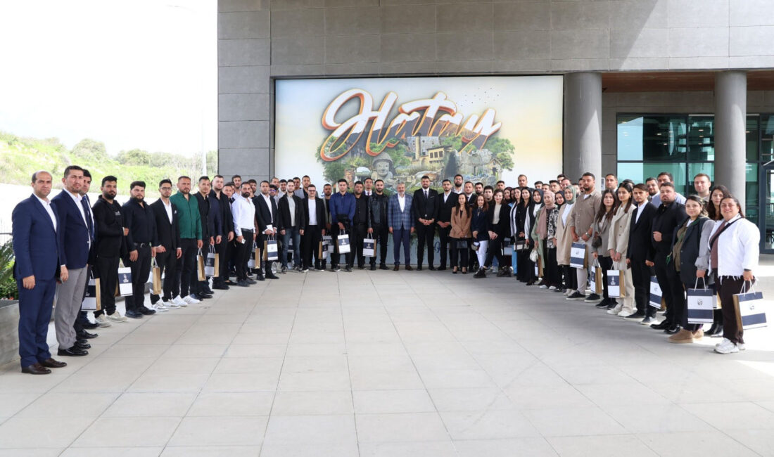 HBB GENÇLİK MECLİSİ KURULDU Hatay Büyükşehir Belediye (HBB) Başkanı Mehmet Öntürk, Hatay Gençlik Meclisi’nin