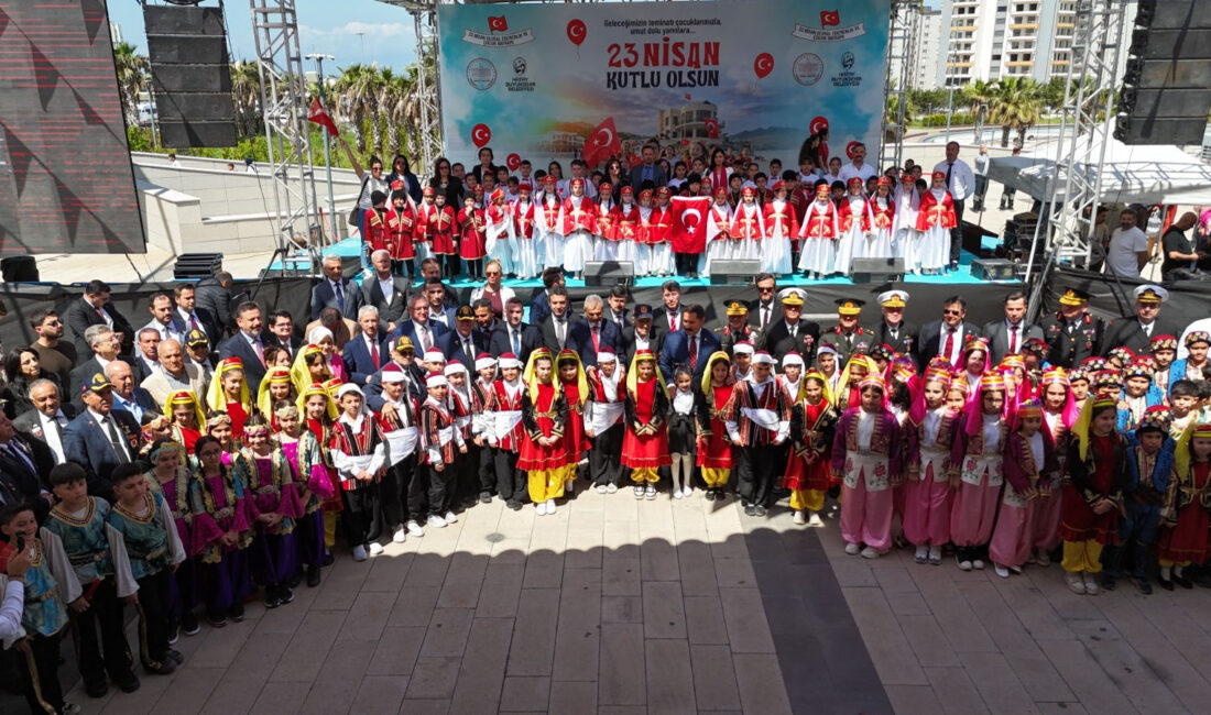 Hatay Büyükşehir Belediyesi (HBB) Başkanı Mehmet Öntürk, Arsuz EXPO Alanı’nda