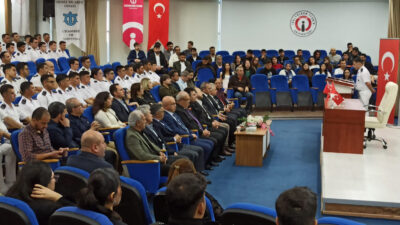 Denizcilik kültürünün önemli unsurlarından biri olan örf ve adetlerin ele