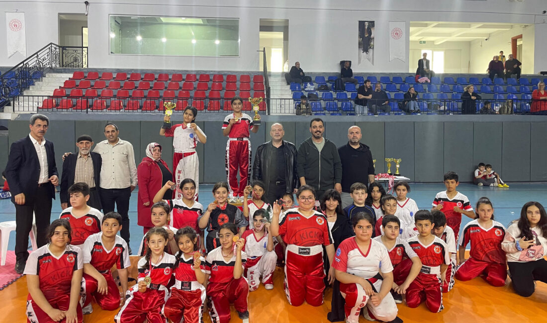 İSKENDERUN’DA 23 NİSAN KİCK BOKS TURNUVASI COŞKUSU YAŞANDI Türkiye Kick Boks Federasyonu Hatay İl Temsilciliği’nin 2026 yılı faaliyet
