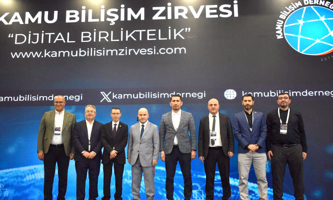 HBB, KAMU BİLİŞİM ZİRVESİ’NDE BAŞARIYA LAYIK GÖRÜLDÜ Hatay Büyükşehir Belediyesi (HBB) kamu kurumlarında dijital dönüşümün ele alındığı