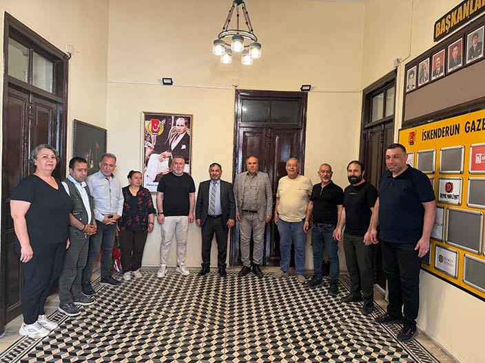 İSKENDERUN’DA GAZETECİLİK VE OKUMA KÜLTÜRÜ VURGUSU Basın İlan Kurumu Adana Şube Müdürü Dr. Çetin Oranlı, İskenderun