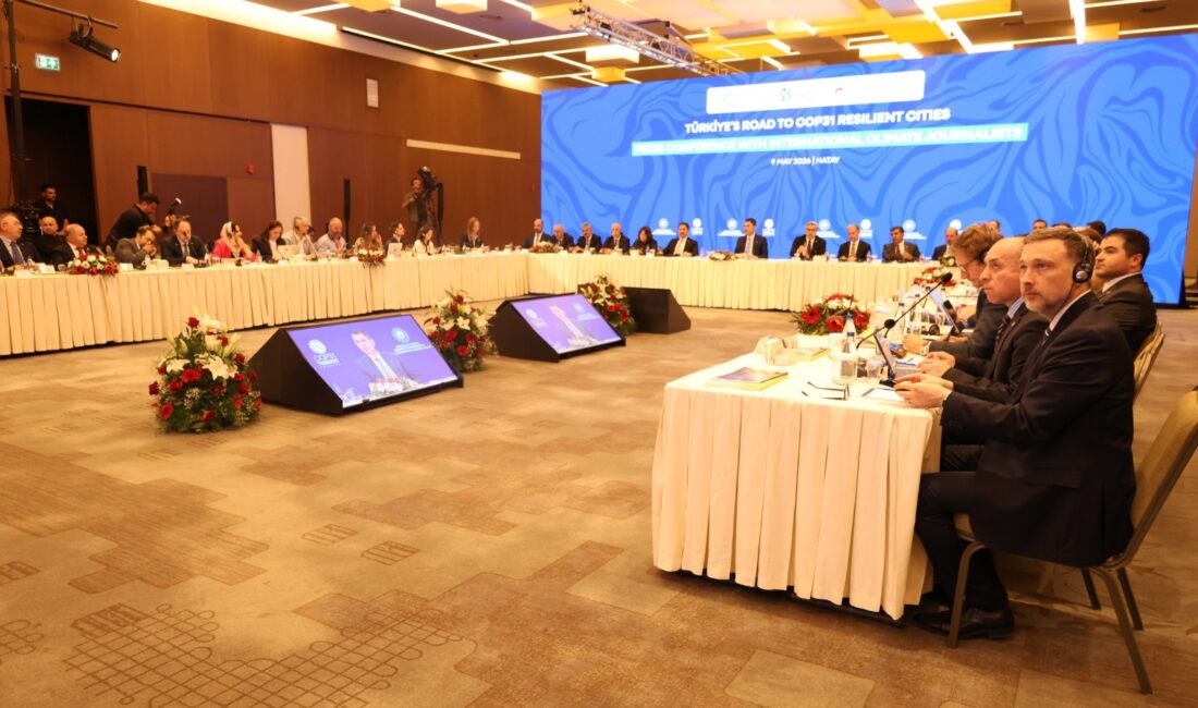 COP31 SÜRECİNDE HATAY MODELİ DÜNYA BASININA ANLATILDI Hatay Büyükşehir Belediye Başkanı Mehmet Öntürk, Türkiye’nin COP31 sürecinde “Dirençli