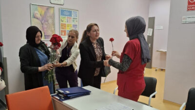 MHP İskenderun KAÇEP İlçe Başkanı Fatma Kaya, Anneler Günü dolayısıyla
