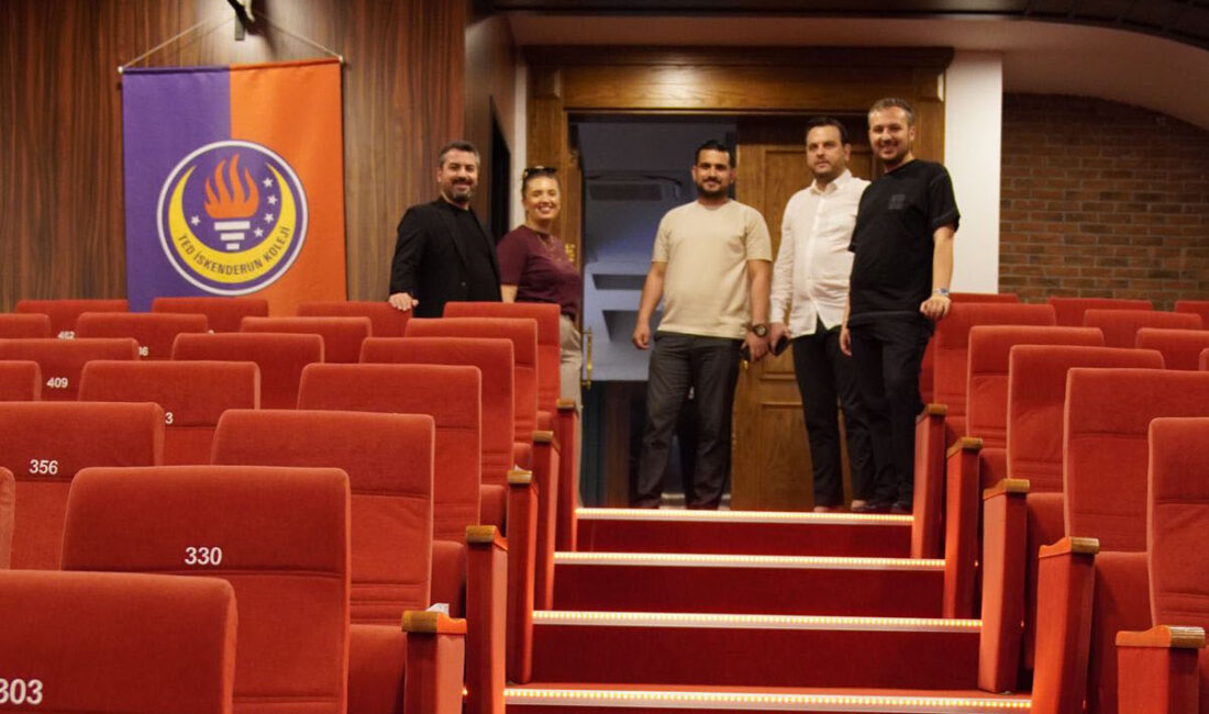 İçmimarlar Odası Adana Şube Başkanı Mustafa Bayık ve Hatay Şube