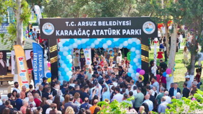 Arsuz Belediyesi, Şarkonak Mahallesi’nde yenilenen Karaağaç Atatürk Parkını düzenlenen törenle