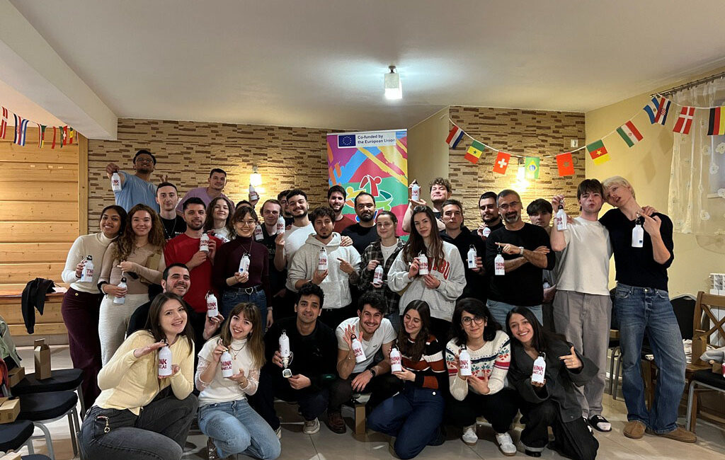 BELEN KAYMAKAMLIĞI ERASMUS+ PROJESİ İLE POLONYA’DA Belen Kaymakamlığı’nı temsilen dört gençlik çalışanı, 14-22 Nisan 2026 tarihleri