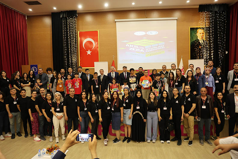 Akıl ve Zekâ Oyunları Turnuvası Hatay İl Finalleri Tek Kampüs Okullarında yapıldı. Hatay İl Millî Eğitim Eğitim Müdürlüğü tarafından Tek Kampüs Okullarında