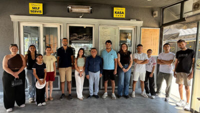 ARİAD, bursiyer öğrencilerini Robusta Drive Thru Kafe’de ağırlayarak XFest kombine