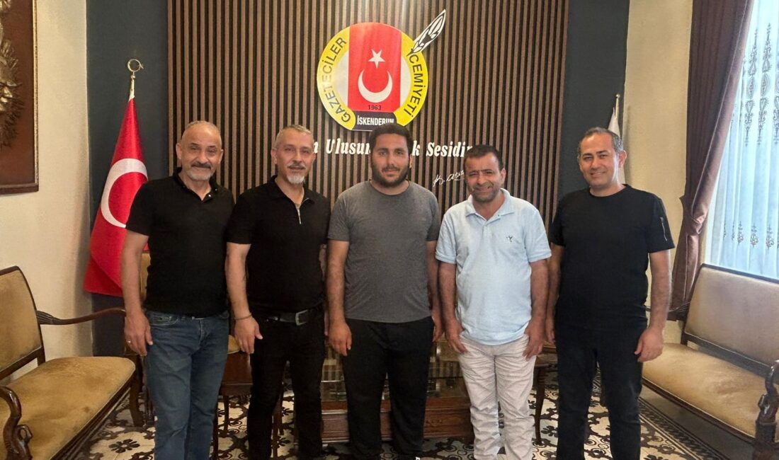 Aysüt Manav İşletmecisi Cemil Aysüt, İskenderun Gazeteciler Cemiyeti (İGC) Başkan