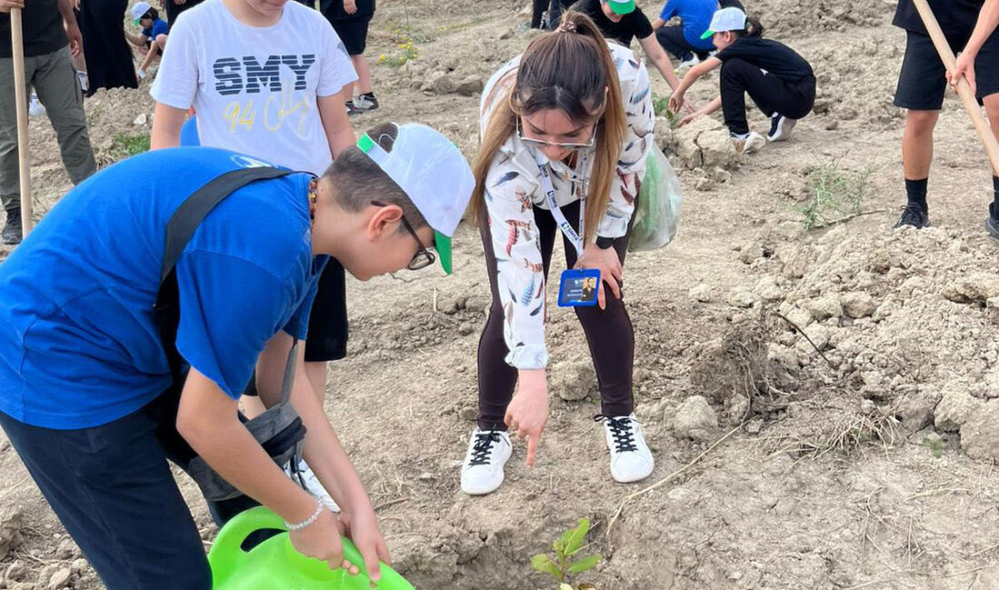 İskenderun Simya Kolej Öğrencileri Geleceğe Nefes Oldular Geleceğe Nefes oldular: İskenderun Simya Koleji Ortaokul Öğrencilerden Anlamlı Çevre