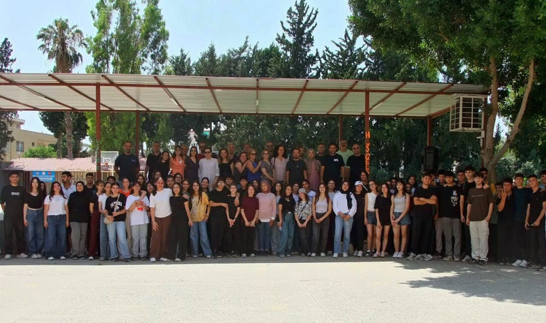 Öğrenciler Sınav Yorgunluğunu Köfte Ekmek Etkinliğiyle Attı Nuran Yılmaz Anadolu
