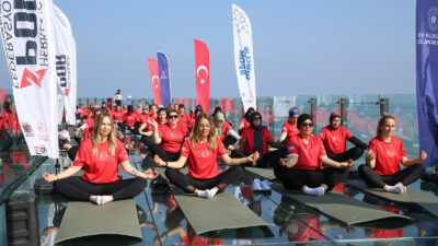Dünya Yoga Günü İskenderun’da Renkli Görüntülere Sahne Oldu 📍 İskenderun’da