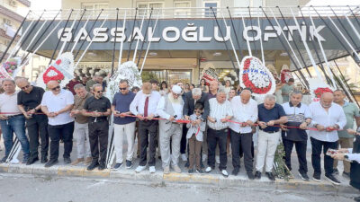 İskenderun’da kısa süre önce hizmet vermeye başlayan Gassaloğlu Optik, Birbirinden