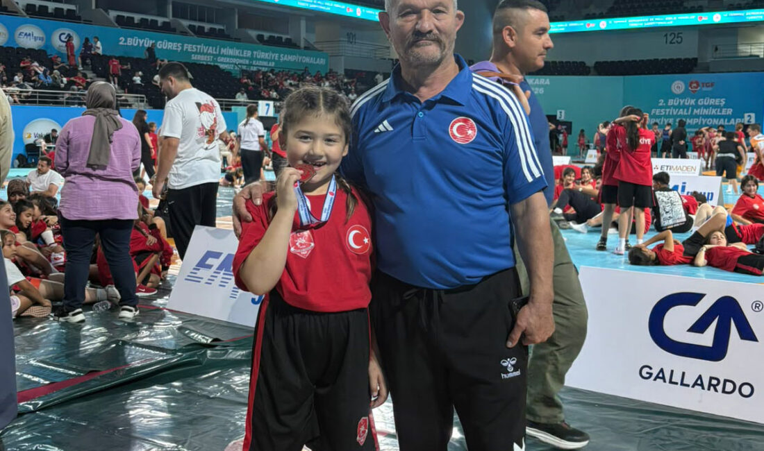 Minikler Türkiye Şampiyonası’nda İskenderun’a Bronz Madalya Ankara Spor Salonu’nda düzenlenen 2. Büyük Güreş Festivali Minikler Türkiye