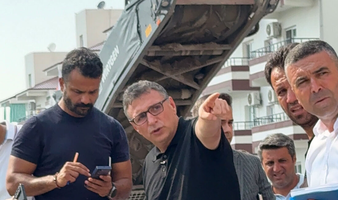 Başkan Dönmez: “ŞEHRİMİZİN TÜM YOLLARINI YAPMAYA DEVAM EDİYORUZ” İSKENDERUN BELEDİYE BAŞKANI MEHMET DÖNMEZ’DEN YOL ÇALIŞMALARI BİLANÇOSU: “ŞEHRİMİZİN TÜM
