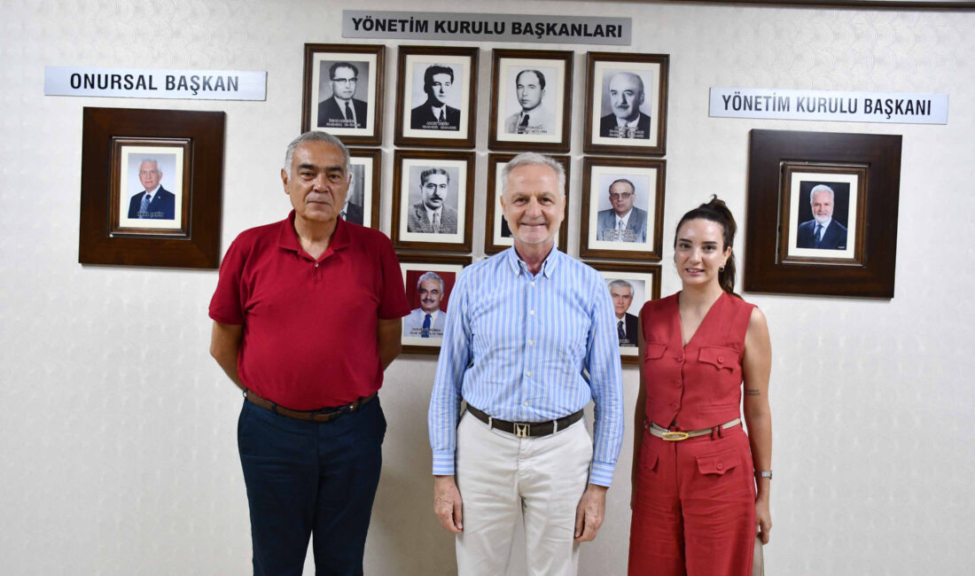Diva Turka Otel Sahibi Ece Yüksel Seçerli ve Otel Müdürü