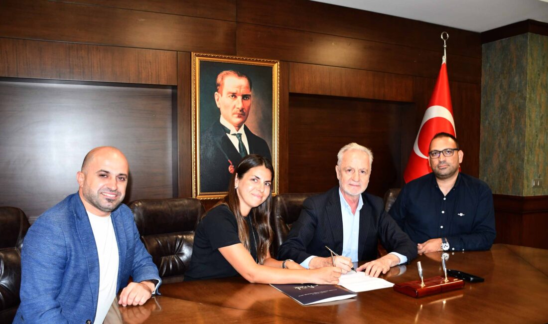 Azul Otel ortakları Emir Horuz ve Mehmet Göl ile Koordinatör