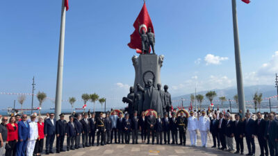 30 Ağustos Zafer Bayramı’nın yıl dönümü, İskenderun’da düzenlenen törenle coşkuyla