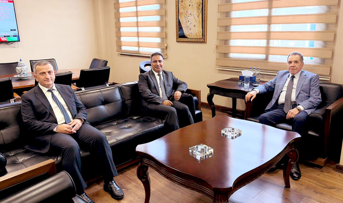 REKTÖR DURUEL’DEN RECEP ATAKAŞ’A İŞ BİRLİĞİ ZİYARETİ İskenderun Teknik Üniversitesi Rektörü Prof. Dr. Mehmet Duruel, üniversite-sanayi iş