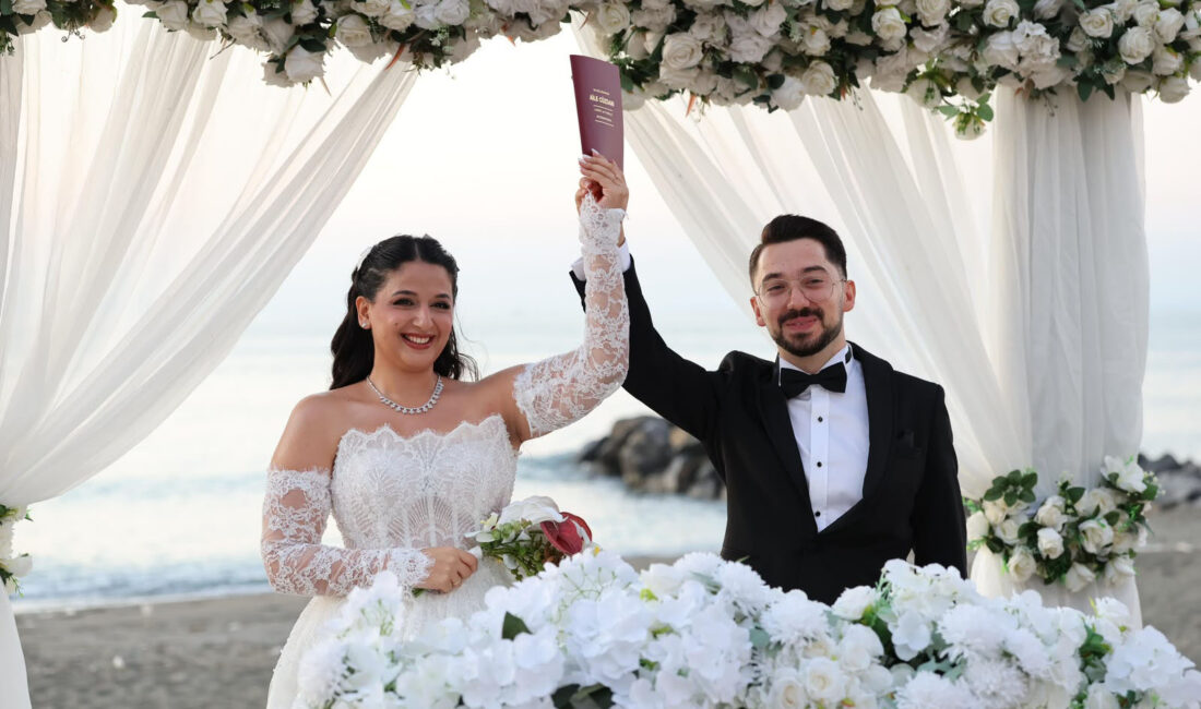 Ekinciler Demirçelik Genel Müdürü Fatih Keseroğlu, oğlu Emre’yi evlendirmenin mutluluğunu