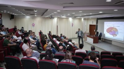 İskenderun Teknik Üniversitesi’nde (İSTE) hizmet içi eğitim çalışmaları kapsamında idari