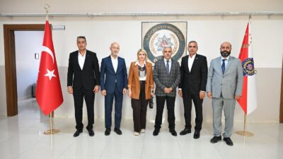 MÜSİAD Hatay Başkanı Ahmet Akyüz; Başkan Yardımcısı Tufan Parmaksız, Yönetim