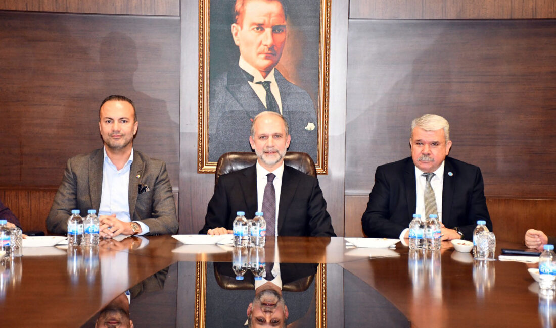 AK Parti Hatay Milletvekili Abdulkadir Özel’den İTSO’ya Ziyaret AK Parti Hatay Milletvekili Abdulkadir Özel, İskenderun Ticaret ve Sanayi
